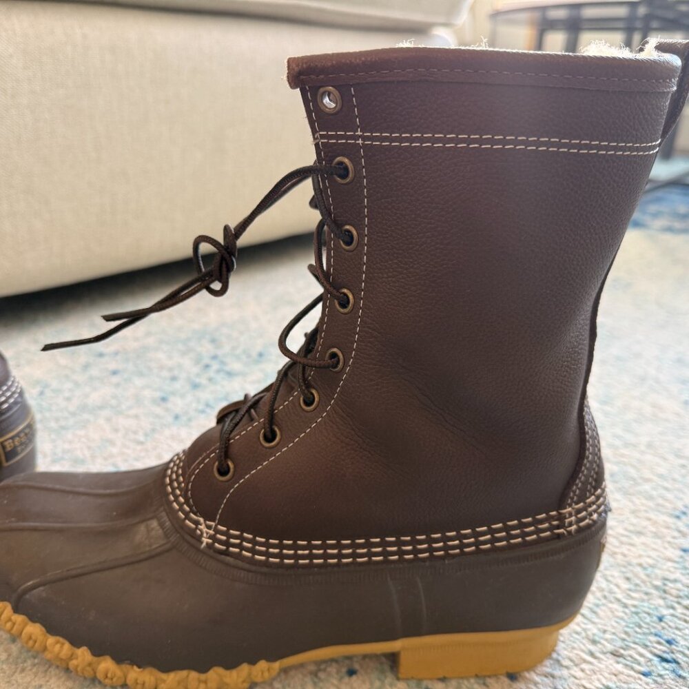 Men's L.L. Bean 10" Shearling Insulated Brown Boots (Sz 10) - Picture 2 of 6